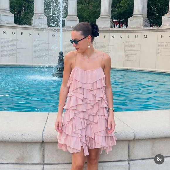 Zara Ruffled Dress ZW Collection - Picture 2 of 9